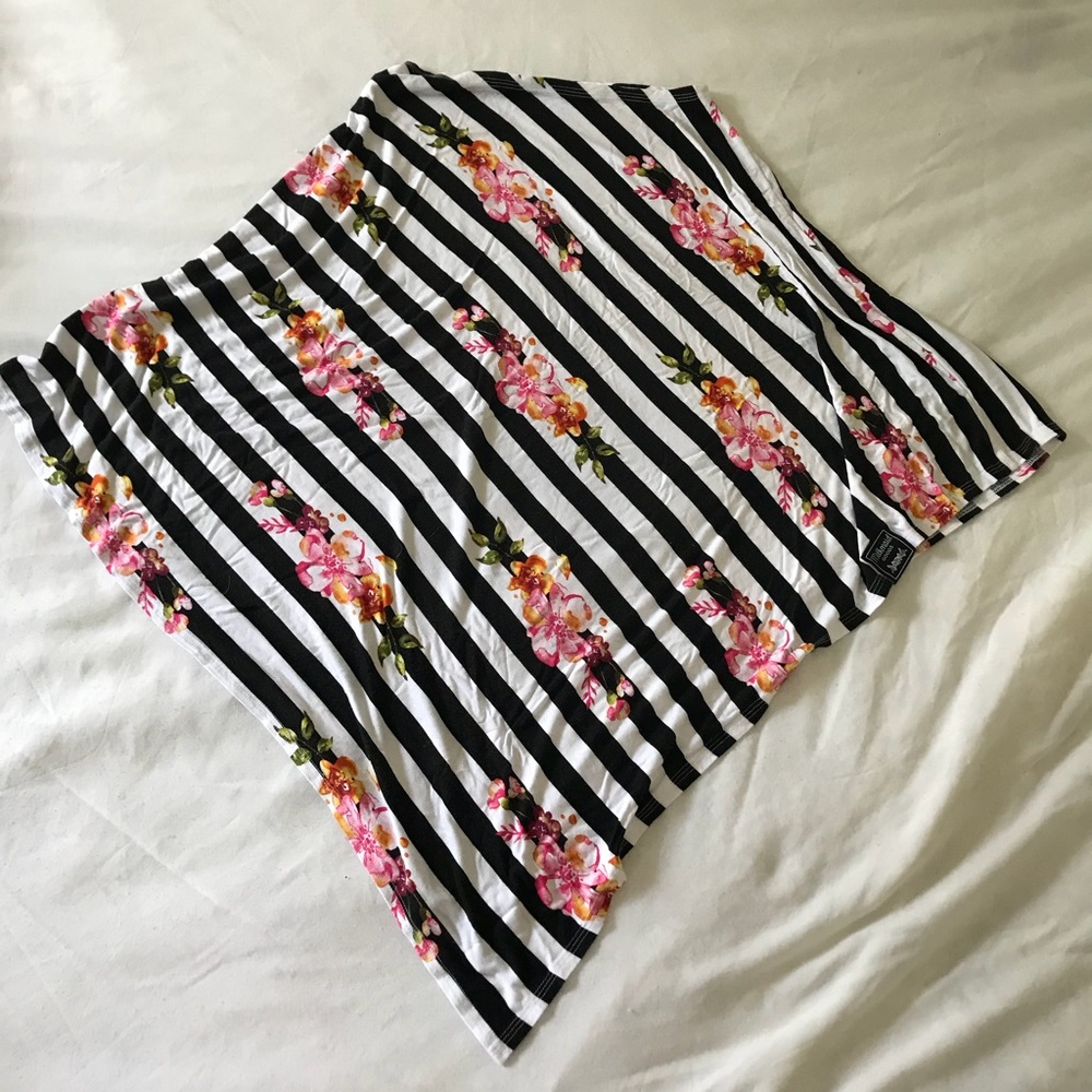 Milkmaid Nursing Cover